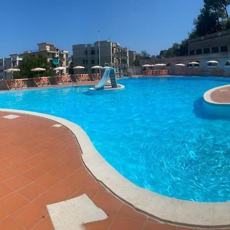 Hotel Paco Pietra Ligure Exterior photo