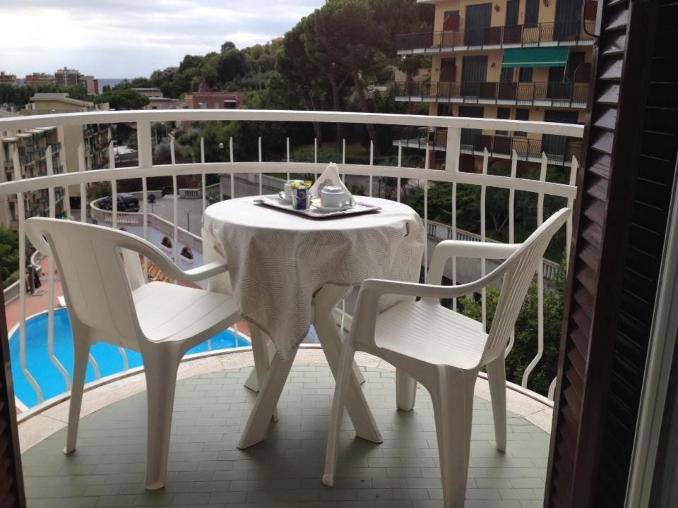 Hotel Paco Pietra Ligure Exterior photo